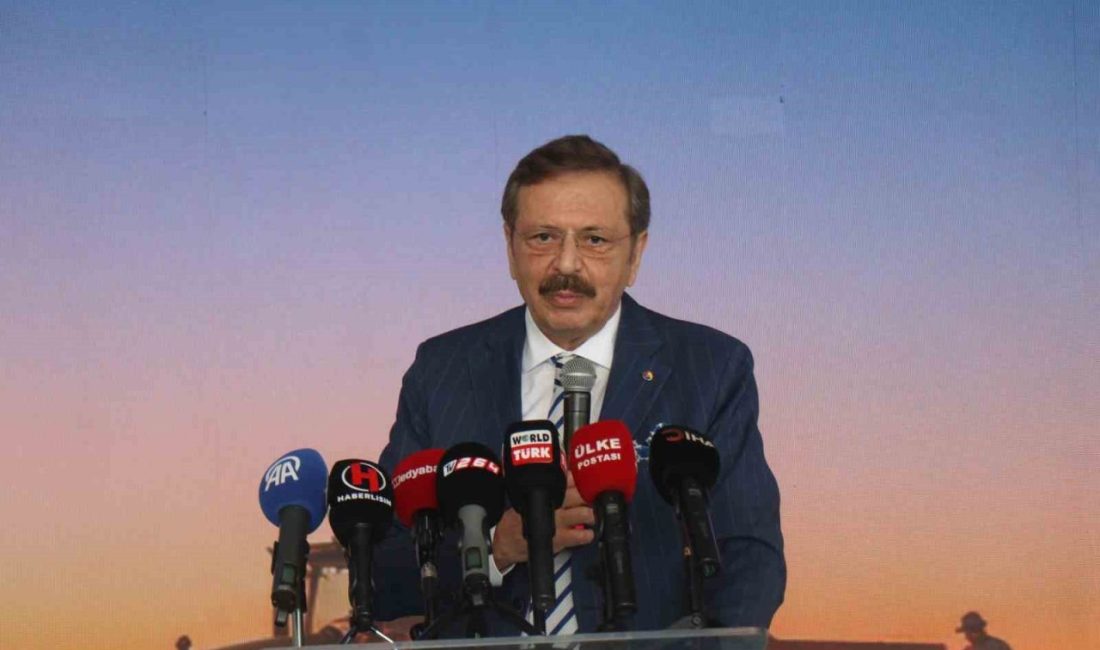TOBB Başkanı Hisarcıklıoğlu: “Dünyada kim lider olacak derseniz, dünyayı doyuranlar lider olacak” Sakarya Ticaret Borsası’nın yeni hizmet binasının açılışına katılan Türkiye Odalar