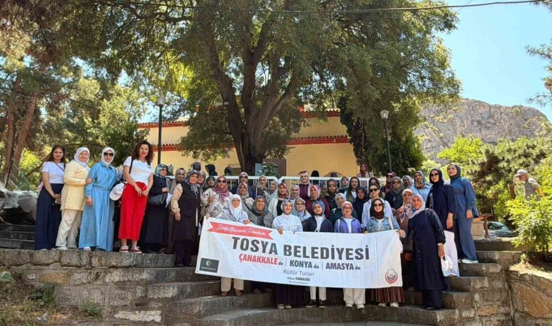 Tosya’da yaşayan bin 600 vatandaş ücretsiz turla Amasya’yı gezdi Tosya Belediyesi tarafından düzenlenen kültür turları kapsamında Amasya’yı ziyaret eden