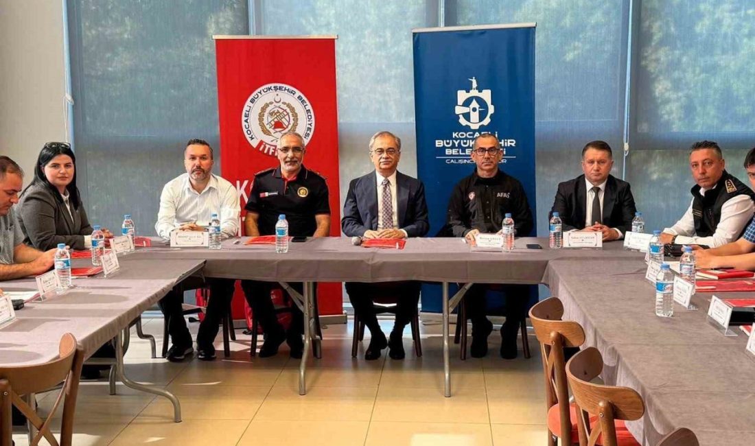 Kocaeli’de düzenlenen “Türkiye İtfaiye Eğitim Akademisi Kuruluş ve Gelecek Vizyonu
