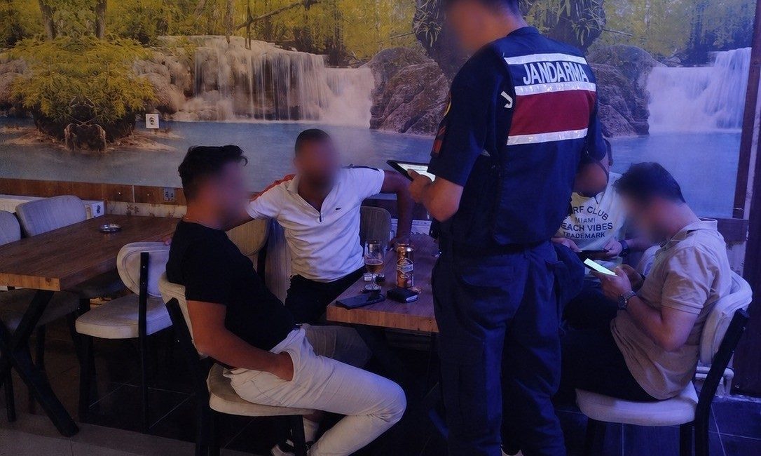 Bilecik’te umuma açık iş yerlerinde alkol denetimi yapıldı. Bilecik’in Osmaneli
