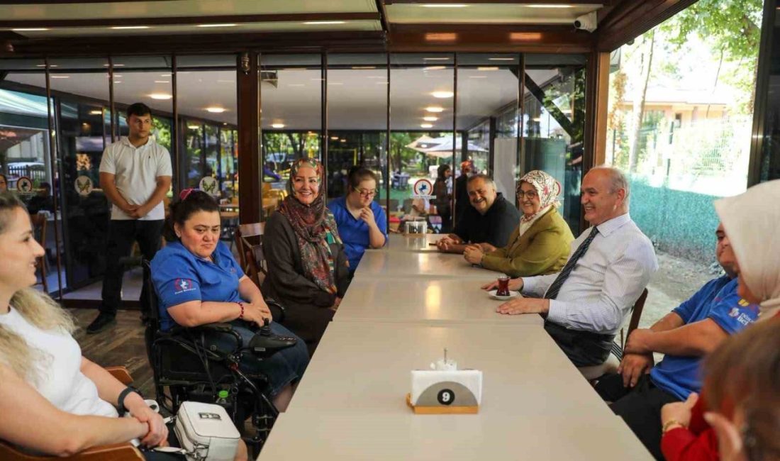 Ünlü TV Programcısı İkbal Gürpınar, Düzce Belediyesi’nin misafiri olarak şehre