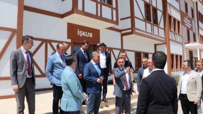 Yalova ValisiAhmet Hamdi Usta, Yalova Makine İhtisas OSB’yi ziyaret ederek