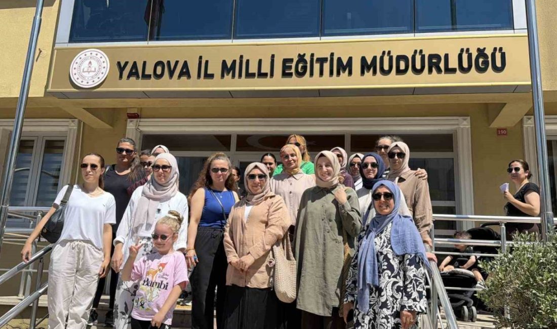 Yalova’da velilerden ikili eğitim tepkisi Yalova’da Suzan Tuna İlkokulu velileri, okullarının ikili eğitime geçirilmesi planına