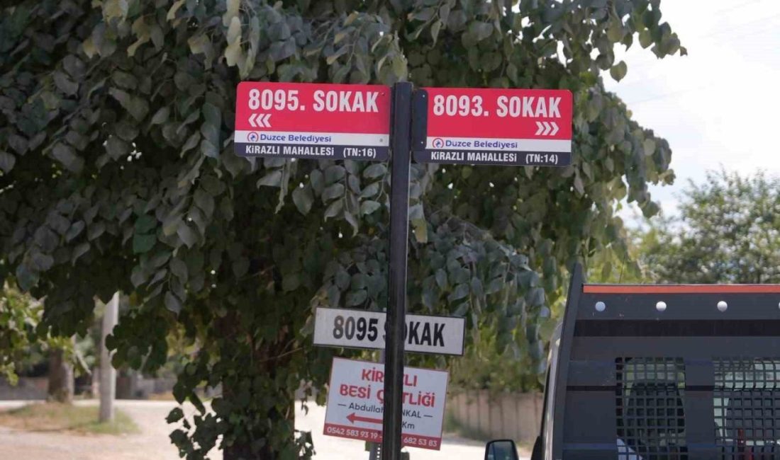 Düzce Belediye Başkanı Dr. Faruk Özlü’nün mahalle ziyaretleri kapsamında vatandaşlardan