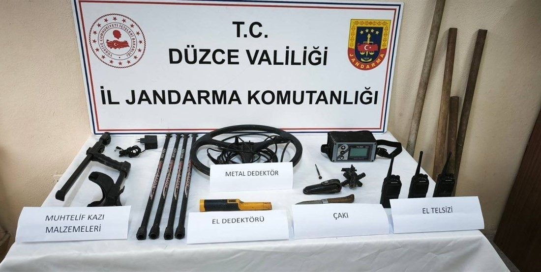 DÜZCE (İHA) – Düzce’nin Yığılca ilçesinde izinsiz kazı yaptığı belirlenen