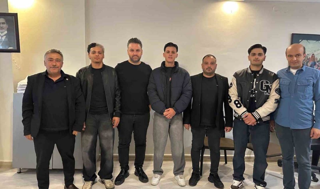 Bilecik’te gerçekleştirilen 1. Hair Fest yarışmasında dereceye giren kuaförler için
