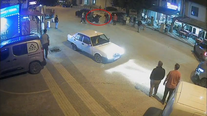 Bolu’nun Mengen ilçesinde 64 yaşındaki esnaf M.K., “laf atma” meselesi