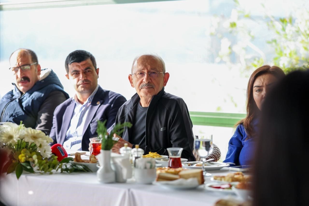 CHP Genel Başkanı Kemal Kılıçdaroğlu, partisinin “güvenli limana” taşınmasından kastının,