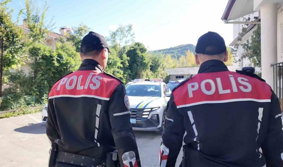 Cide’de asayiş ve trafik denetimi: 690 kişinin kimliği sorgulandı 🔊 Haberi Sesli Dinle Hazır ▶ Dinle ⏸ Duraklat ⏹