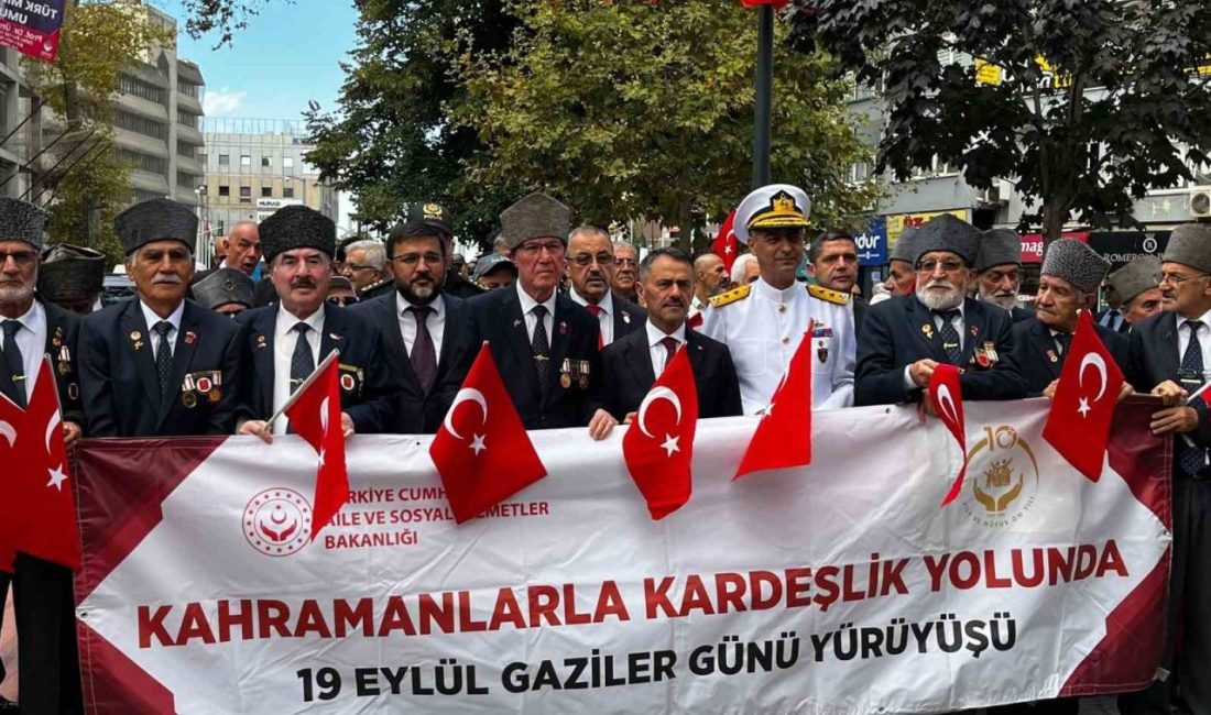Kocaeli’de Gaziler Günü’nde vefa yürüyüşü düzenlendi 🔊 Haberi Sesli Dinle Hazır ▶ Dinle ⏸ Duraklat ⏹