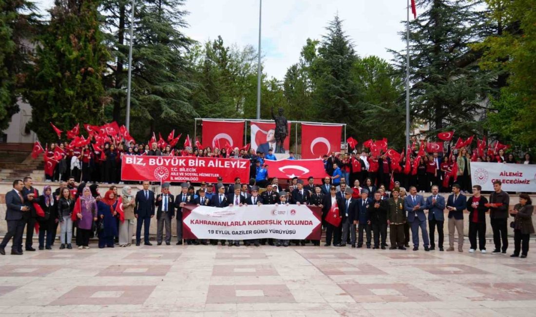 Bilecik’te 19 Eylül Gaziler Günü kapsamında düzenlenen Saygı Yürüyüşü’nde gaziler,