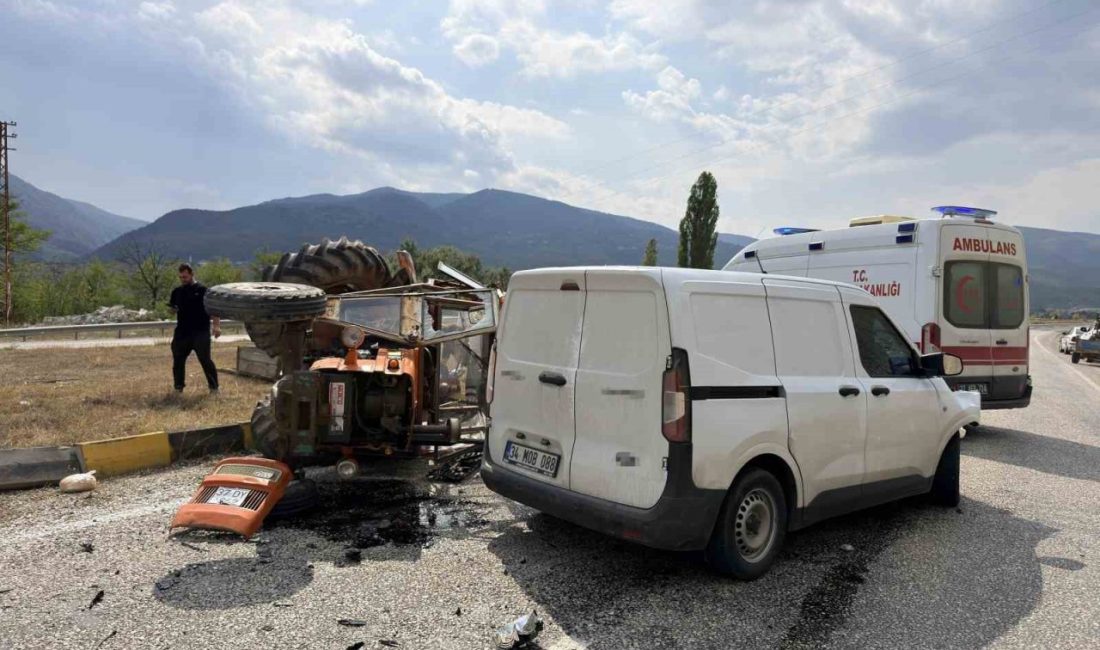 Hanönü’nde hafif ticari araçla traktör çarpıştı: 1 kişi yaralandı 🔊 Haberi Sesli Dinle Hazır ▶ Dinle ⏸ Duraklat ⏹