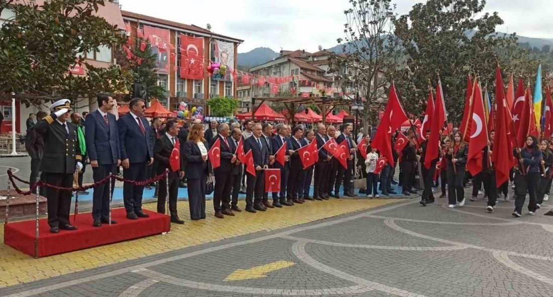 🔊 Haberi Sesli Dinle Hazır ▶ Dinle ⏸ Duraklat ⏹