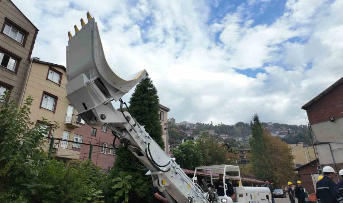 Zonguldak’ta ithal muadiline göre daha düşük maliyetli elektrohidrolik yükleyici üretildi 🔊 Haberi Sesli Dinle Hazır ▶ Dinle ⏸ Duraklat ⏹