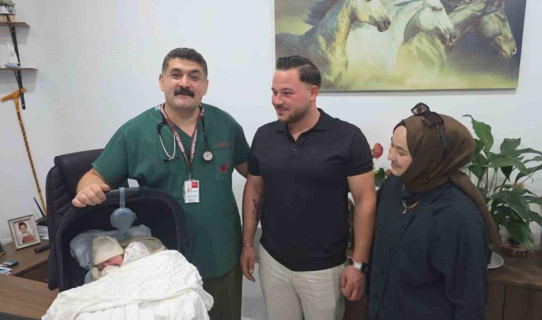 Acil servisteki yaklaşımından etkilendiler, bebeklerine doktorun adını verdiler 🔊 Haberi Sesli Dinle Hazır ▶ Dinle ⏸ Duraklat ⏹