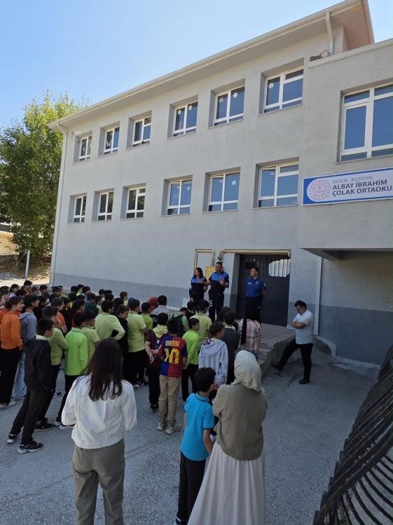 Bozüyük Toplum Destekli Polislik Büro Amirliği, Albay İbrahim Çolak İlk