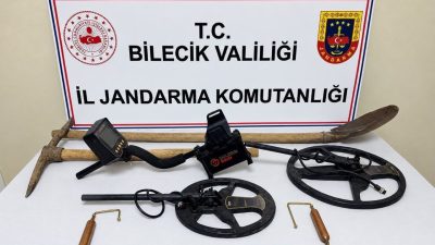 Bilecik’in Gölpazarı ilçesinde define aradıkları tespit edilen S.K. ve E.G.,