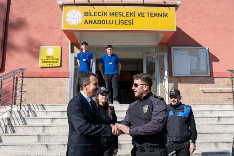 🔊 Haberi Sesli Dinle Hazır ▶ Dinle ⏸ Duraklat ⏹