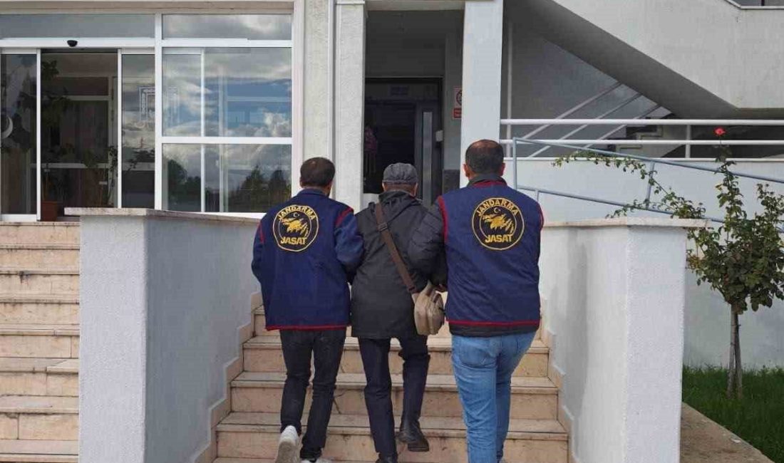 Bilecik’te tehdit suçundan aranan kişi jandarma tarafından yakalandı 🔊 Haberi Sesli Dinle Hazır ▶ Dinle ⏸ Duraklat ⏹