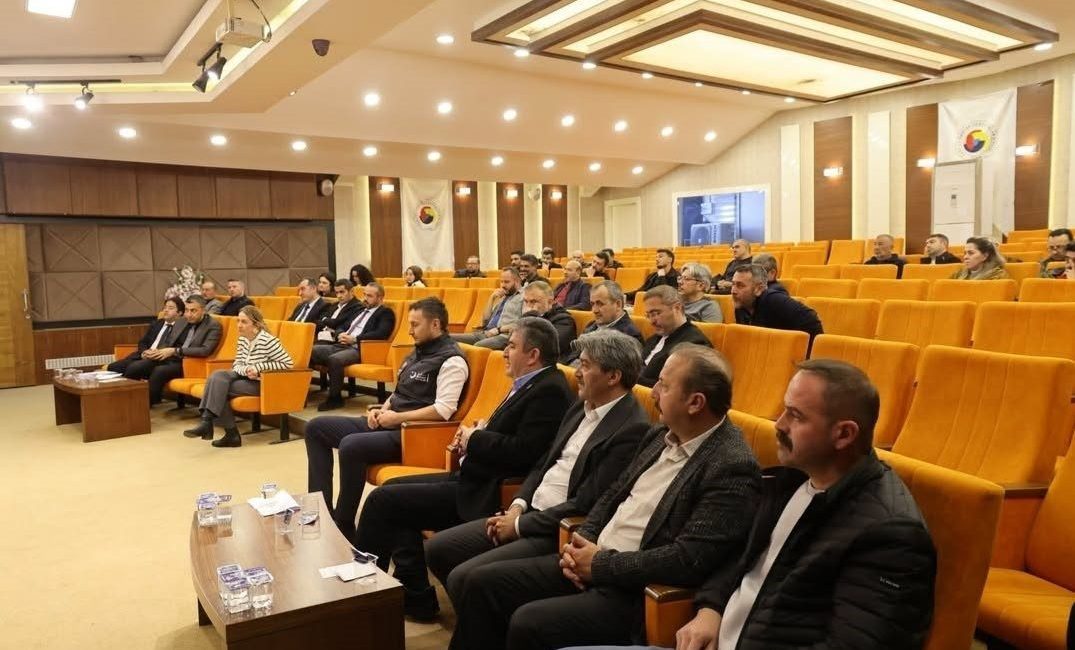 Gerede’de işverenlere yabancı çalışanların istihdam süreçleri anlatıldı 🔊 Haberi Sesli Dinle Hazır ▶ Dinle ⏸ Duraklat ⏹
