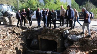 Cumayeri Belediye Başkanı Mustafa Koloğlu, yoğun yağışların ardından ilçe genelinde