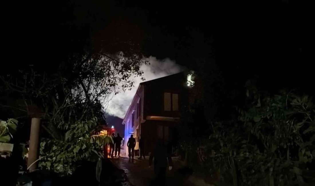 Düzce’nin Suncuk köyünde Sebahattin Yeşildağ’a ait iki katlı ahşap evde