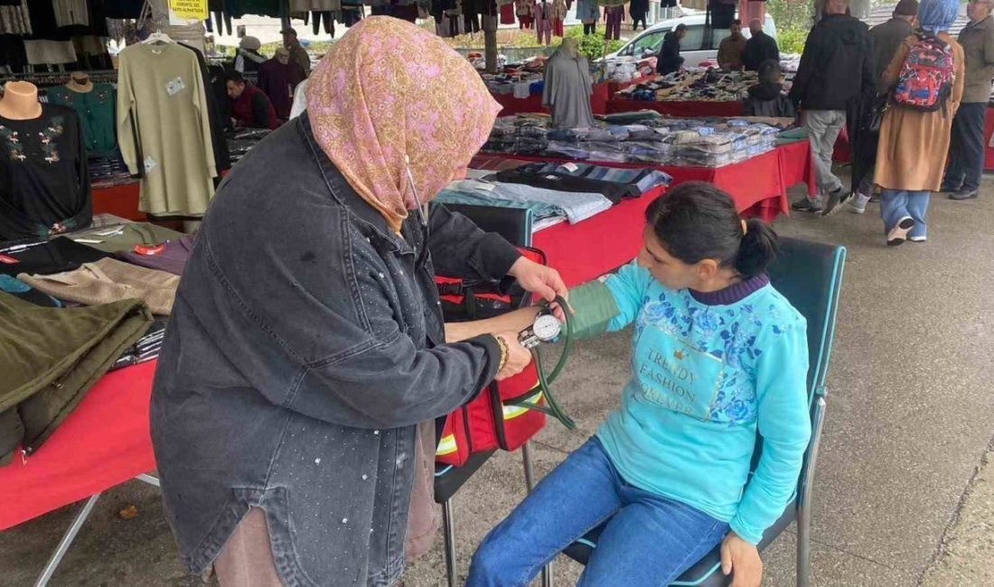 Çilimli’de pazaryerinde kalp sağlığı farkındalığı Düzce’nin Çilimli ilçesinde, Dünya Kalp Sağlığı Haftası dolayısıyla vatandaşlara yönelik