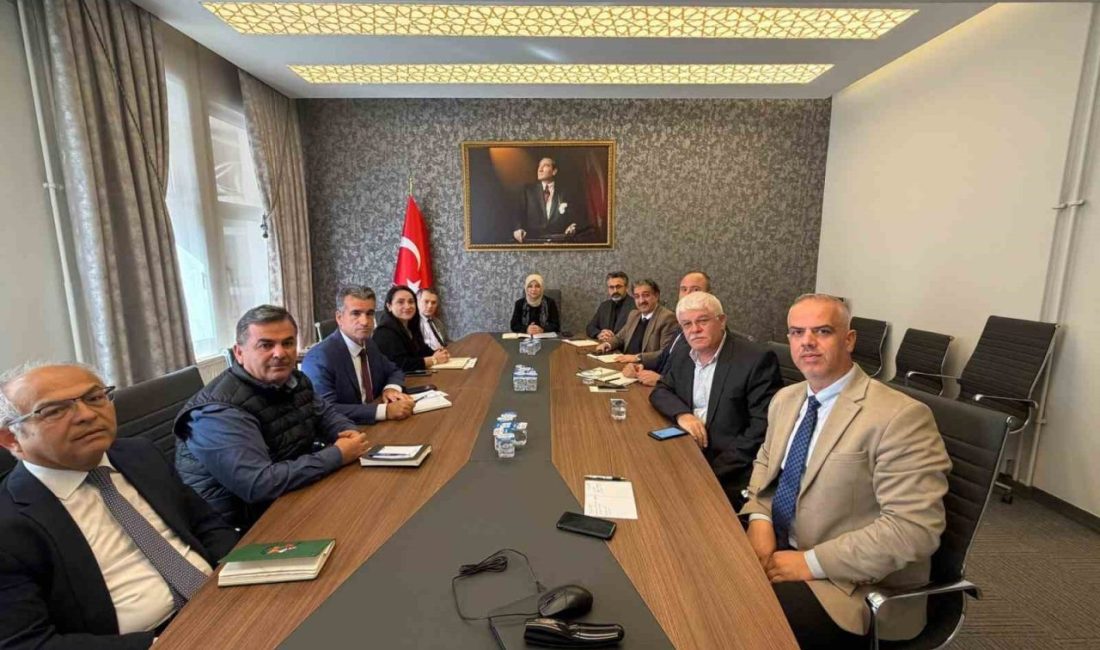 Düzce İl Milli Eğitim Müdürü Gülşen Özer’in başkanlığında, eğitim hizmetlerine