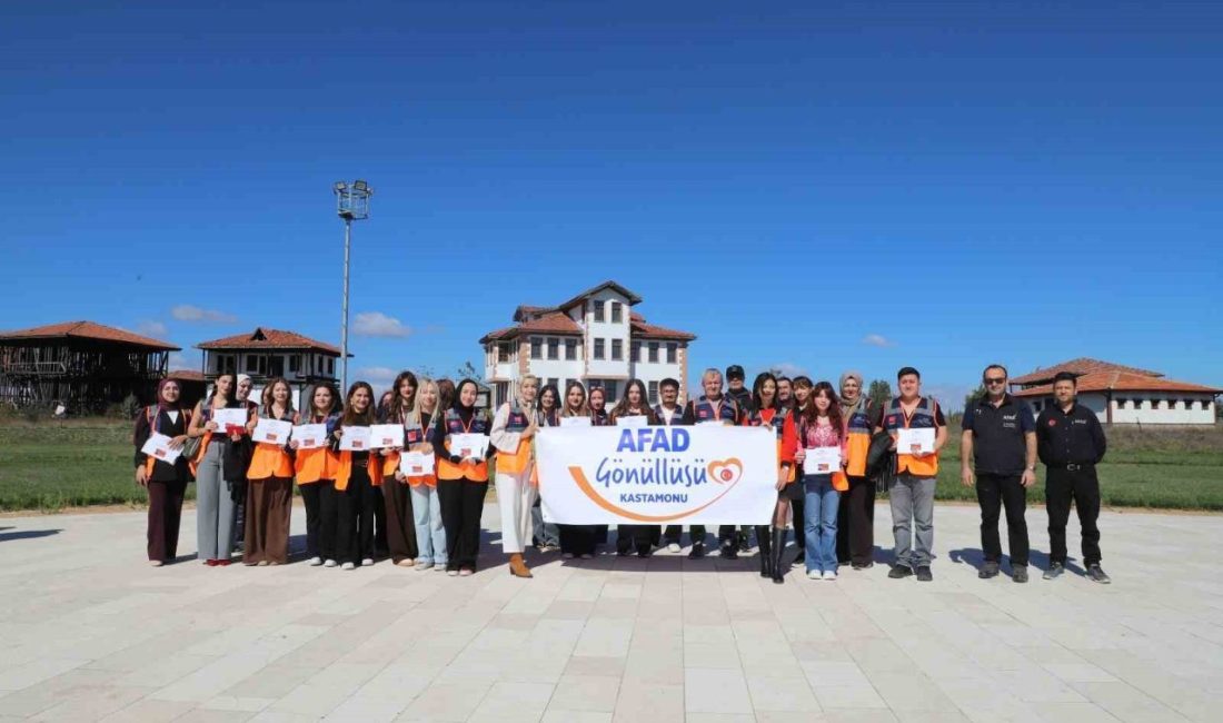 Kastamonu İl Afet ve Acil Durum Müdürlüğünün düzenlediği teorik ve