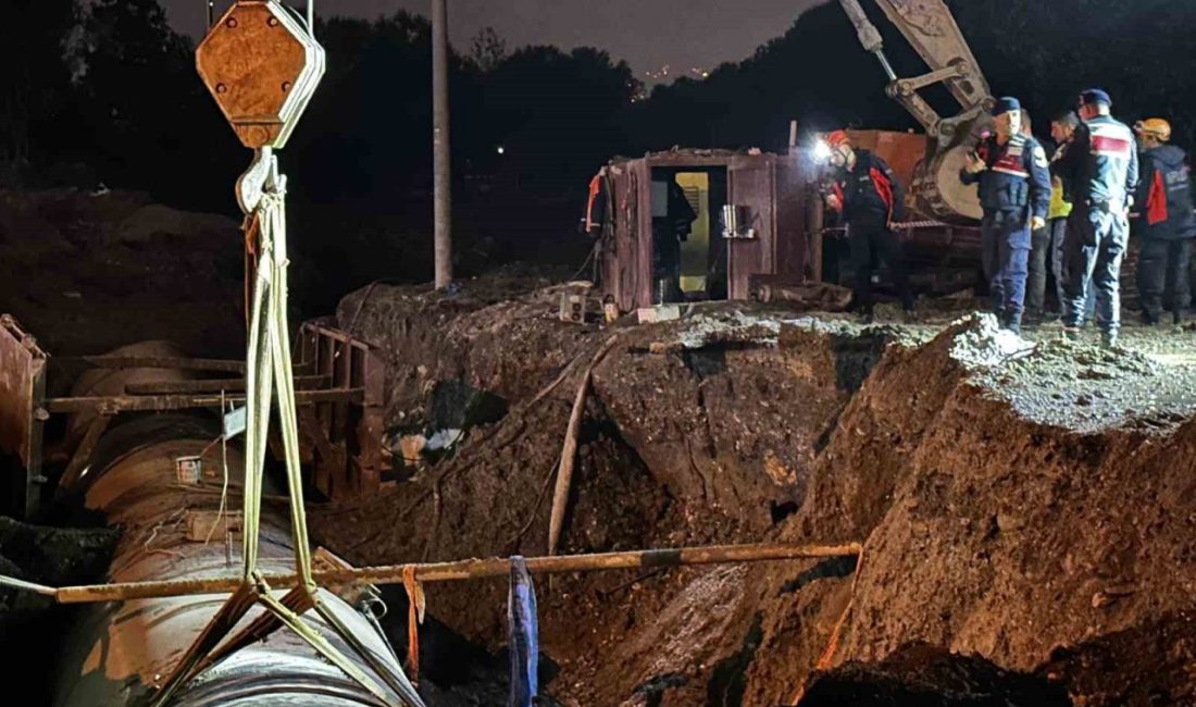 Arifiye’de göçük altında kalan işçi kurtarıldı 🔊 Haberi Sesli Dinle Hazır ▶ Dinle ⏸ Duraklat ⏹