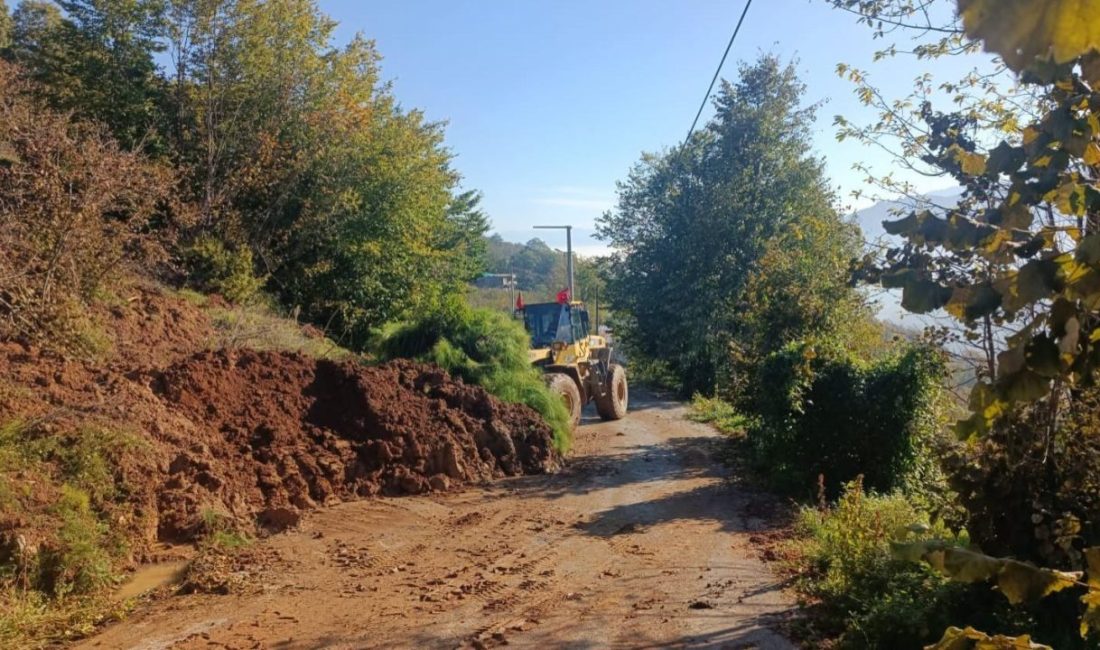 Gölyaka’da heyelanların etkilediği yollar onarıldı 🔊 Haberi Sesli Dinle Hazır ▶ Dinle ⏸ Duraklat ⏹
