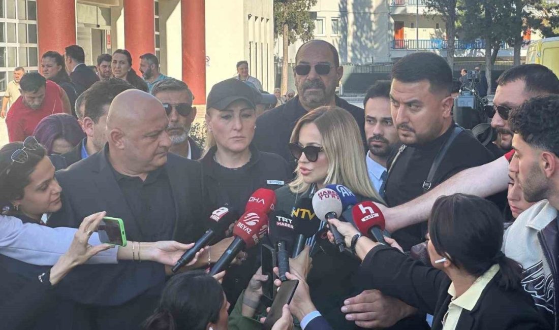 Güllü’nün kızı Tuğyan Ülkem Gülter’in avukatı gerekçeli karara itiraz edecek 🔊 Haberi Sesli Dinle Hazır ▶ Dinle ⏸ Duraklat ⏹
