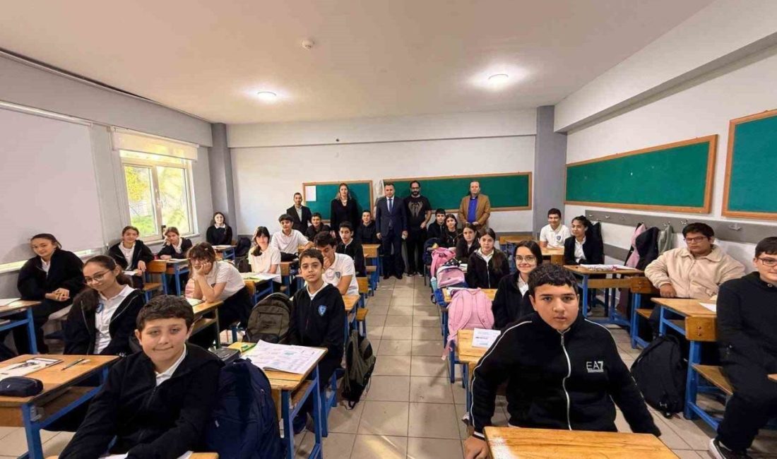Akçakoca Kaymakamı Dr. Hacı Arslan Uzan, İlçe Milli Eğitim Müdürü