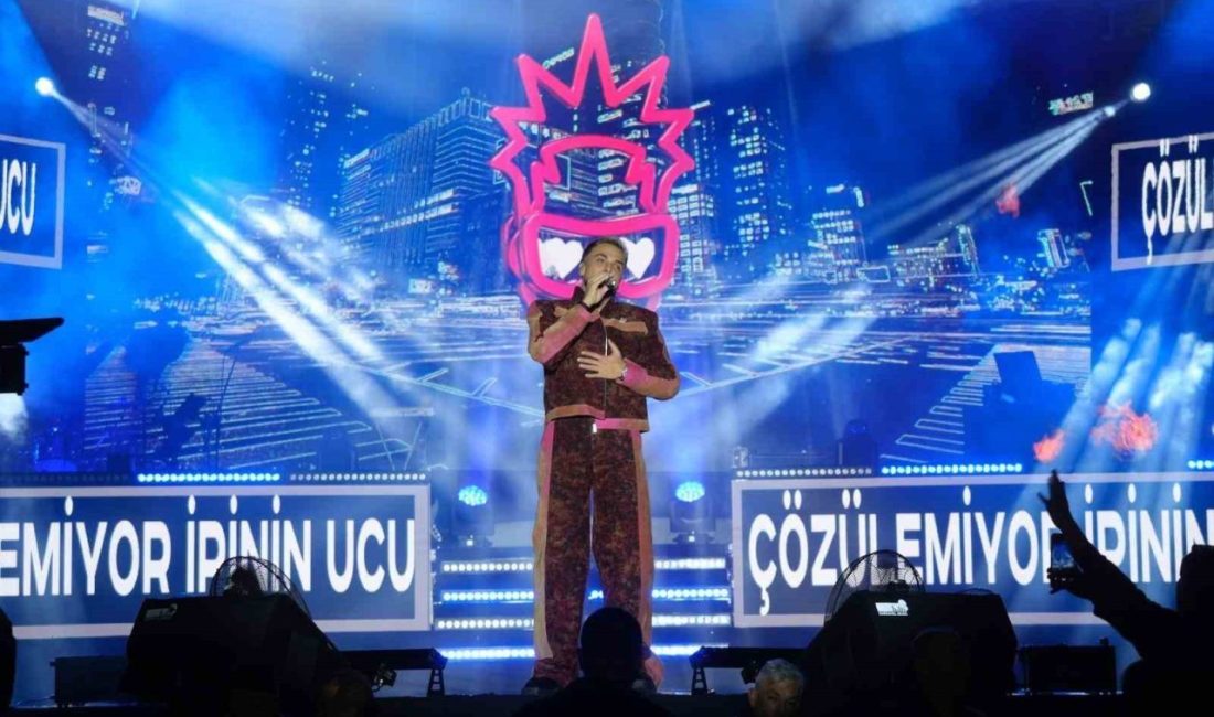 Bilecik’te Cumhuriyet Bayramı, Sefo konseriyle kutlandı 🔊 Haberi Sesli Dinle Hazır ▶ Dinle ⏸ Duraklat ⏹