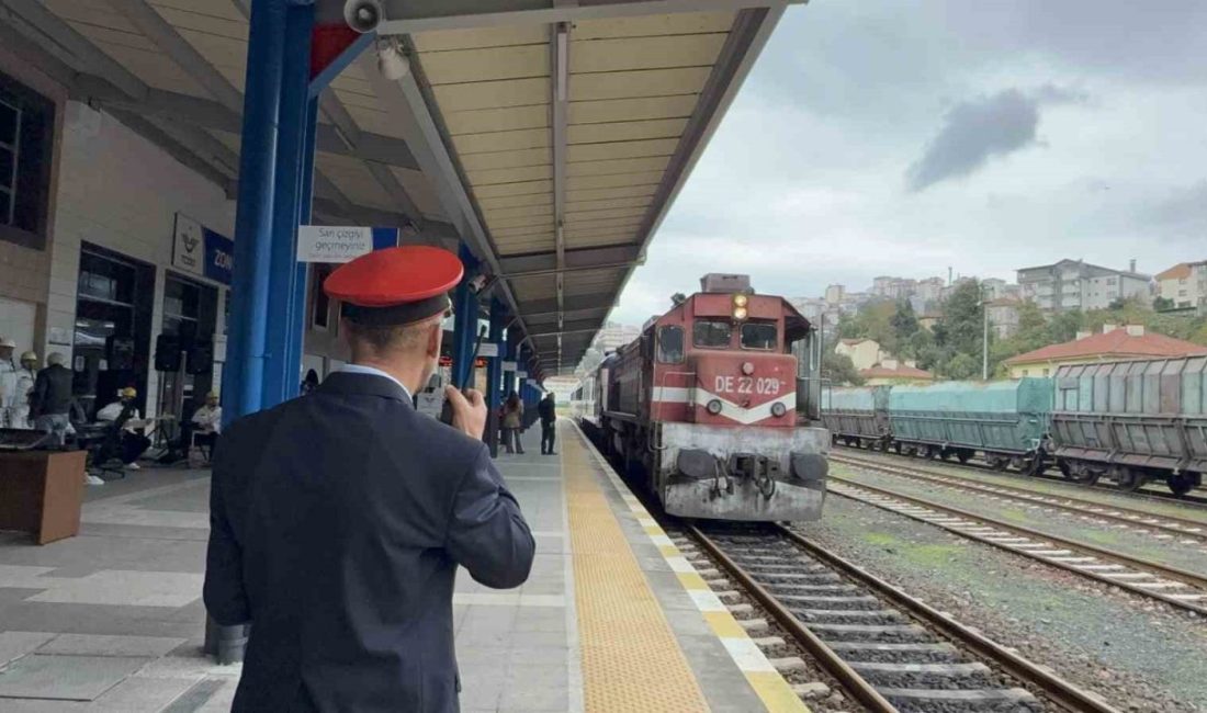 Turistik Karaelmas Ekspresi’nin 170 yolcusu Zonguldak’ta karşılandı 🔊 Haberi Sesli Dinle Hazır ▶ Dinle ⏸ Duraklat ⏹