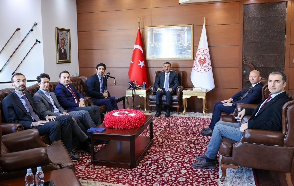 Vali Hacıbektaşoğlu, BAKKA ve OECD temsilcilerini ağırladı 🔊 Haberi Sesli Dinle Hazır ▶ Dinle ⏸ Duraklat ⏹