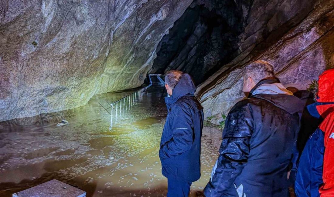 Zonguldak’ta sağanak sonrası çalışmalar yerinde denetlendi 🔊 Haberi Sesli Dinle Hazır ▶ Dinle ⏸ Duraklat ⏹